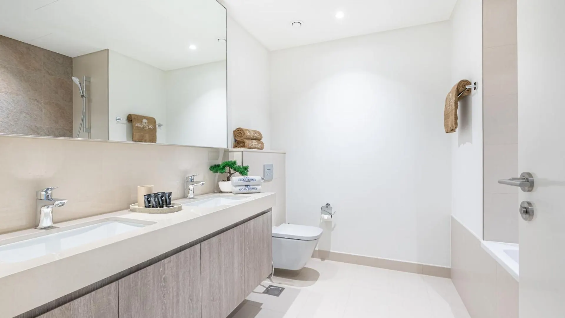 Apartment Premium 2Br Home In Dtv With Burj Khalifa View Dubai United Arab Emirates